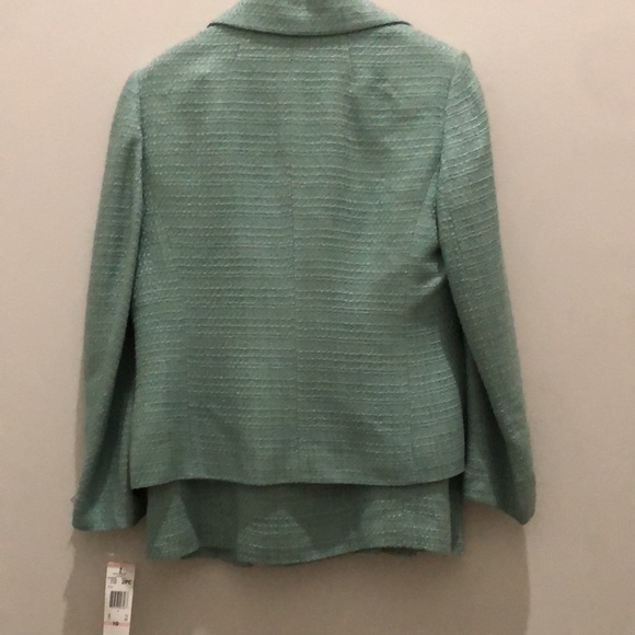 Nipon Boutique 2-piece Suit - Picture 4 of 12